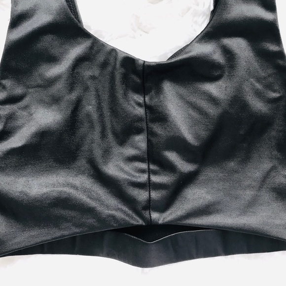 vs black sports bra - Picture 3 of 5